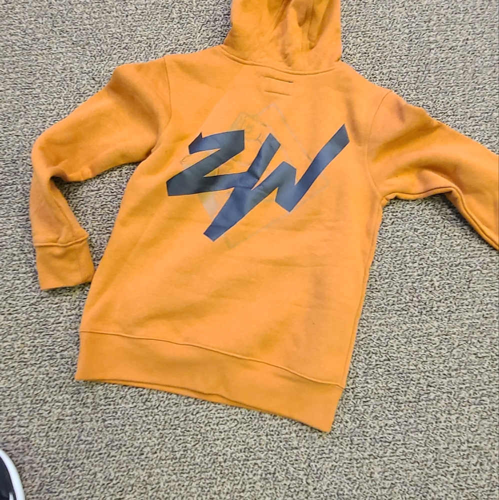 Jordan boys Med hoodie nwot